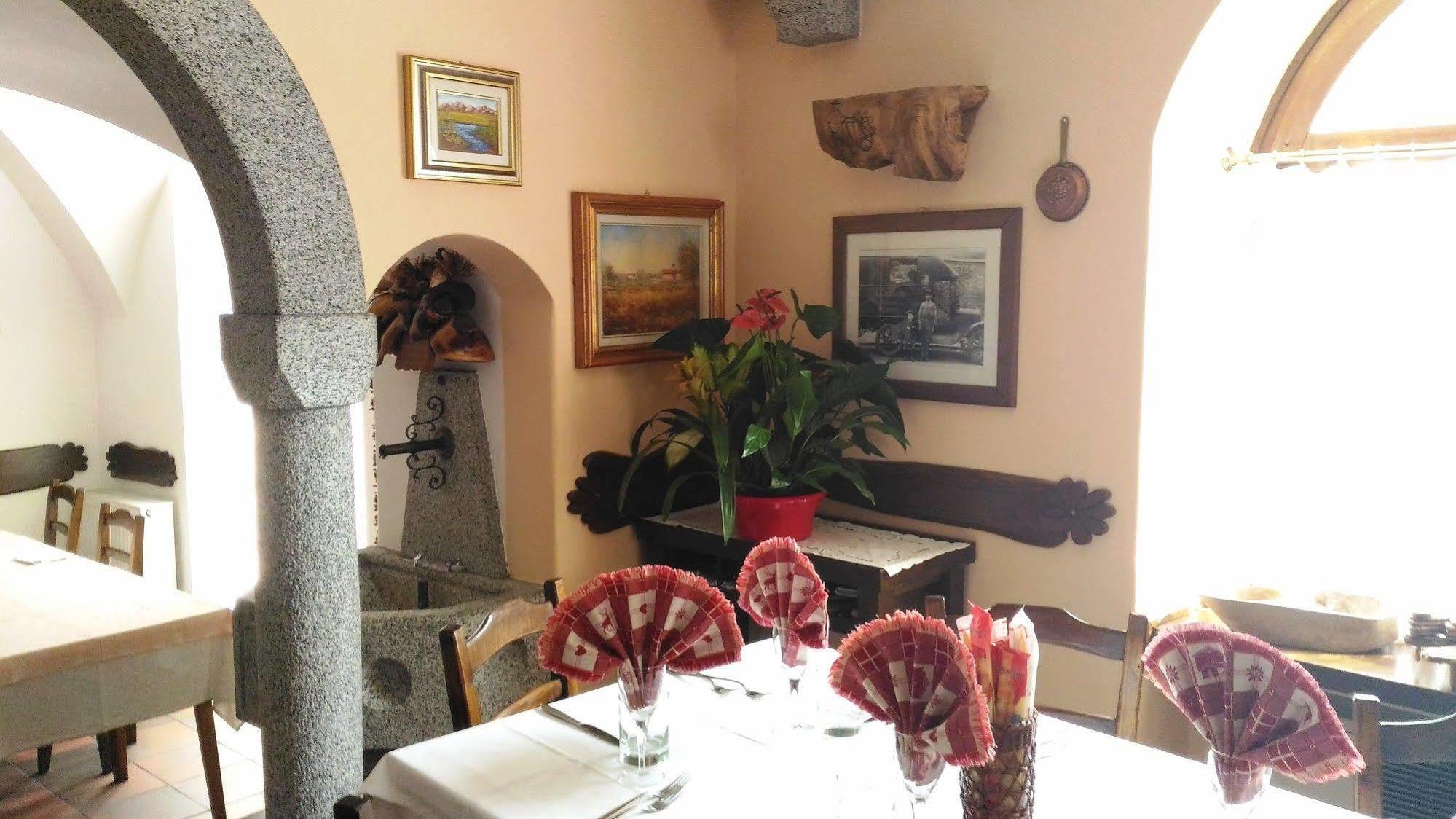 Albergo Moleta 2*