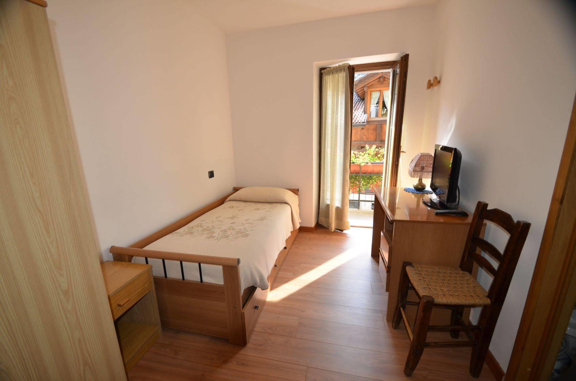 Albergo Moleta 2*